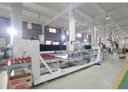 FGTECH's new dual-station high-speed glass processing center HCB1008